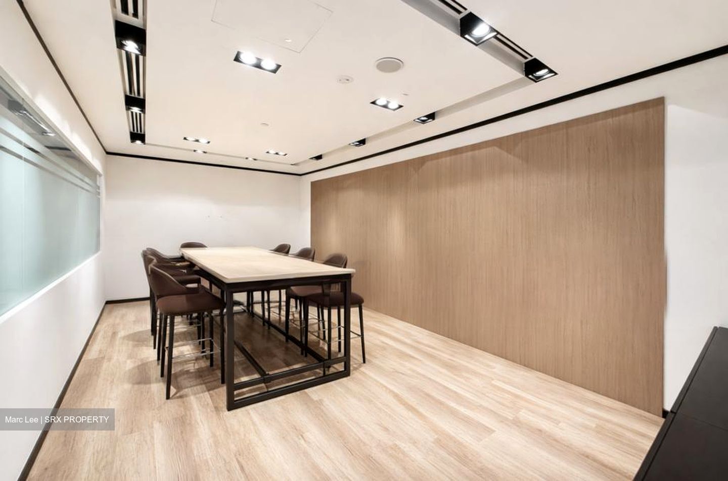 Wisma Atria (D9), Office #538940941